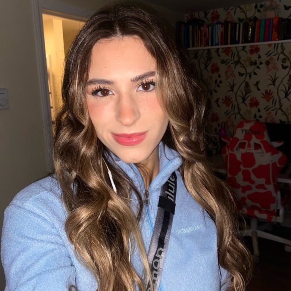 zoe_clark